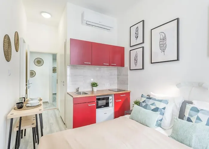 Ultra New Apartament
