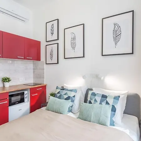 Ultra New * Будапешт